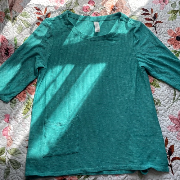 Chic Teal Long Sleeve Top - Picture 1 of 4